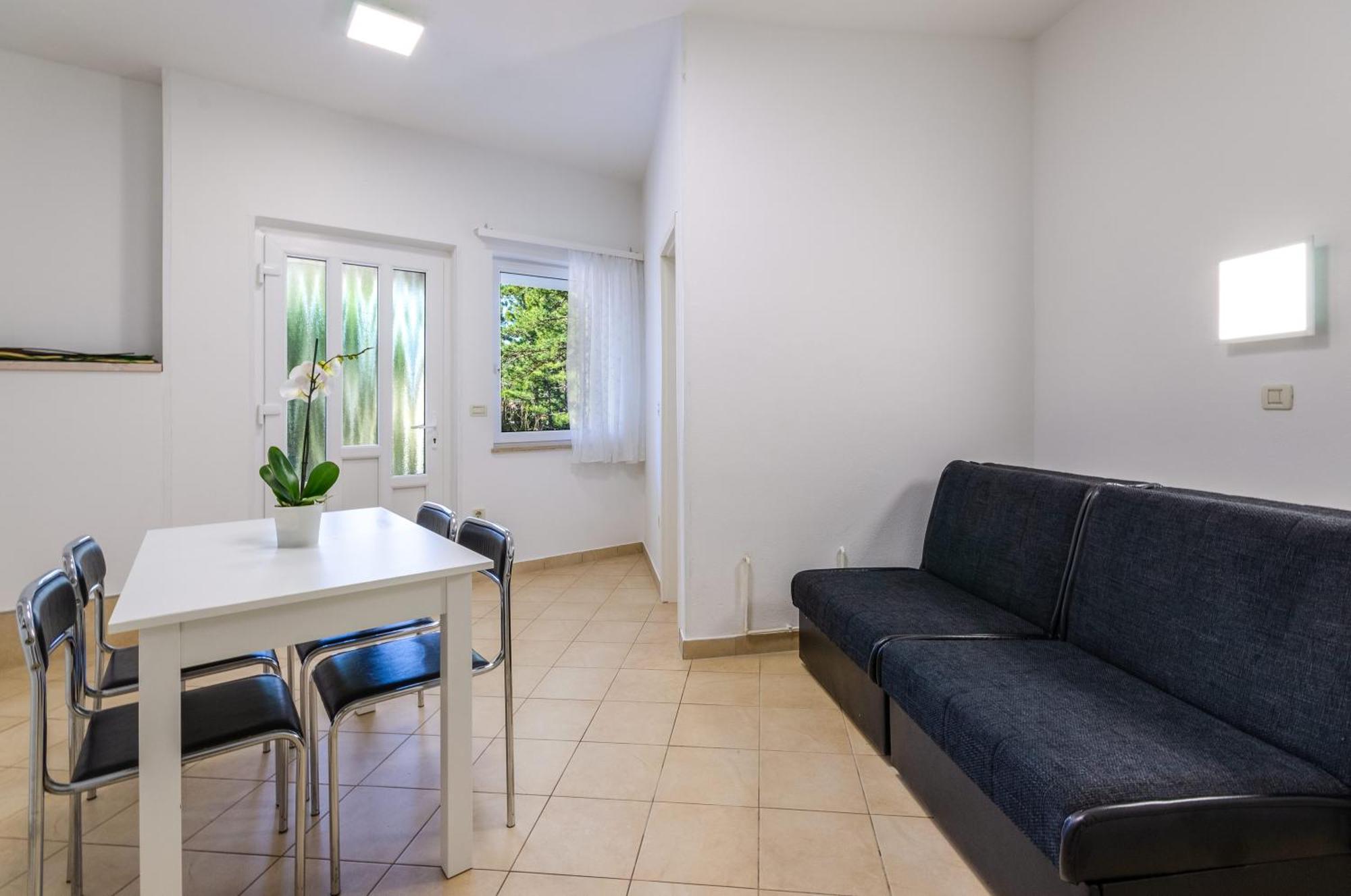 Seaside Guesthouse By Jr City Apartments Jadranovo Room photo
