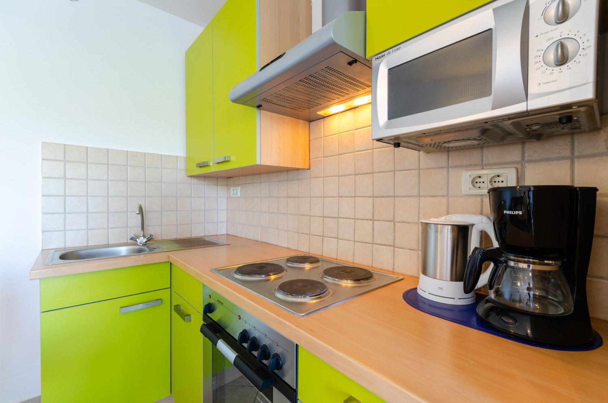 Seaside Guesthouse By Jr City Apartments Jadranovo Room photo