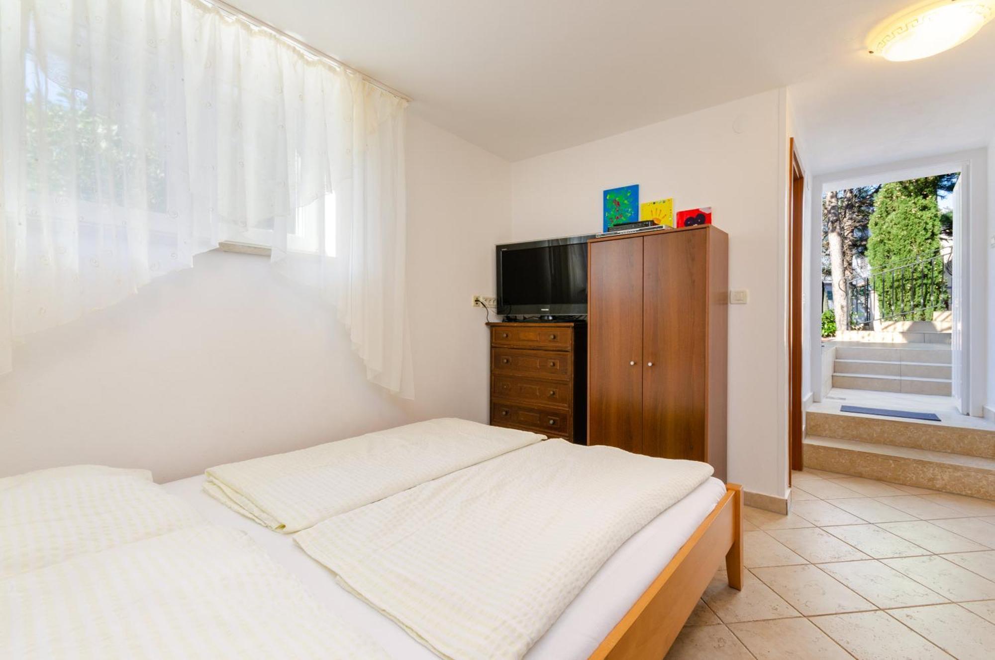 Seaside Guesthouse By Jr City Apartments Jadranovo Room photo